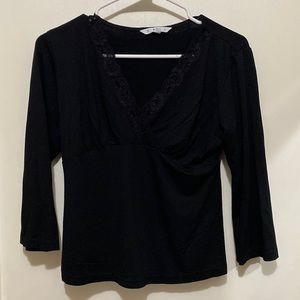 CAbi Women’s black V-neck top